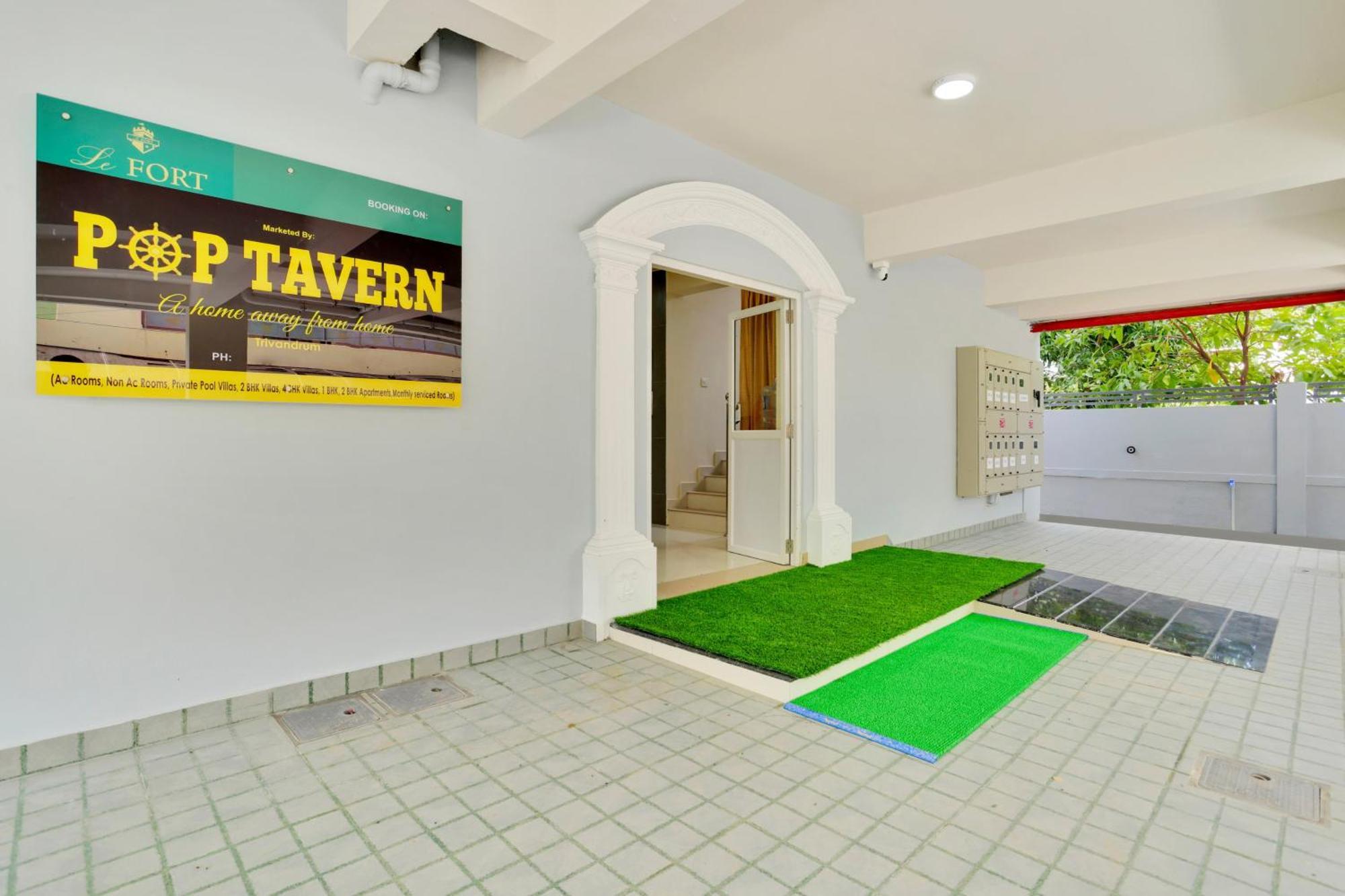 Super Collection O Lefort Luxe By Poptavern Thiruvananthapuram Kültér fotó